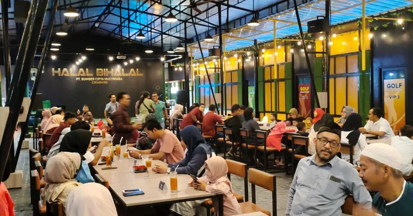 Dokumentasi Halal Bilhalal PT Sumber Cipta Multi Niaga - Fun Golf & Cafe, Golf Jababeka, Golf Lippo Cikarang, Belajar Golf, Simulator Golf